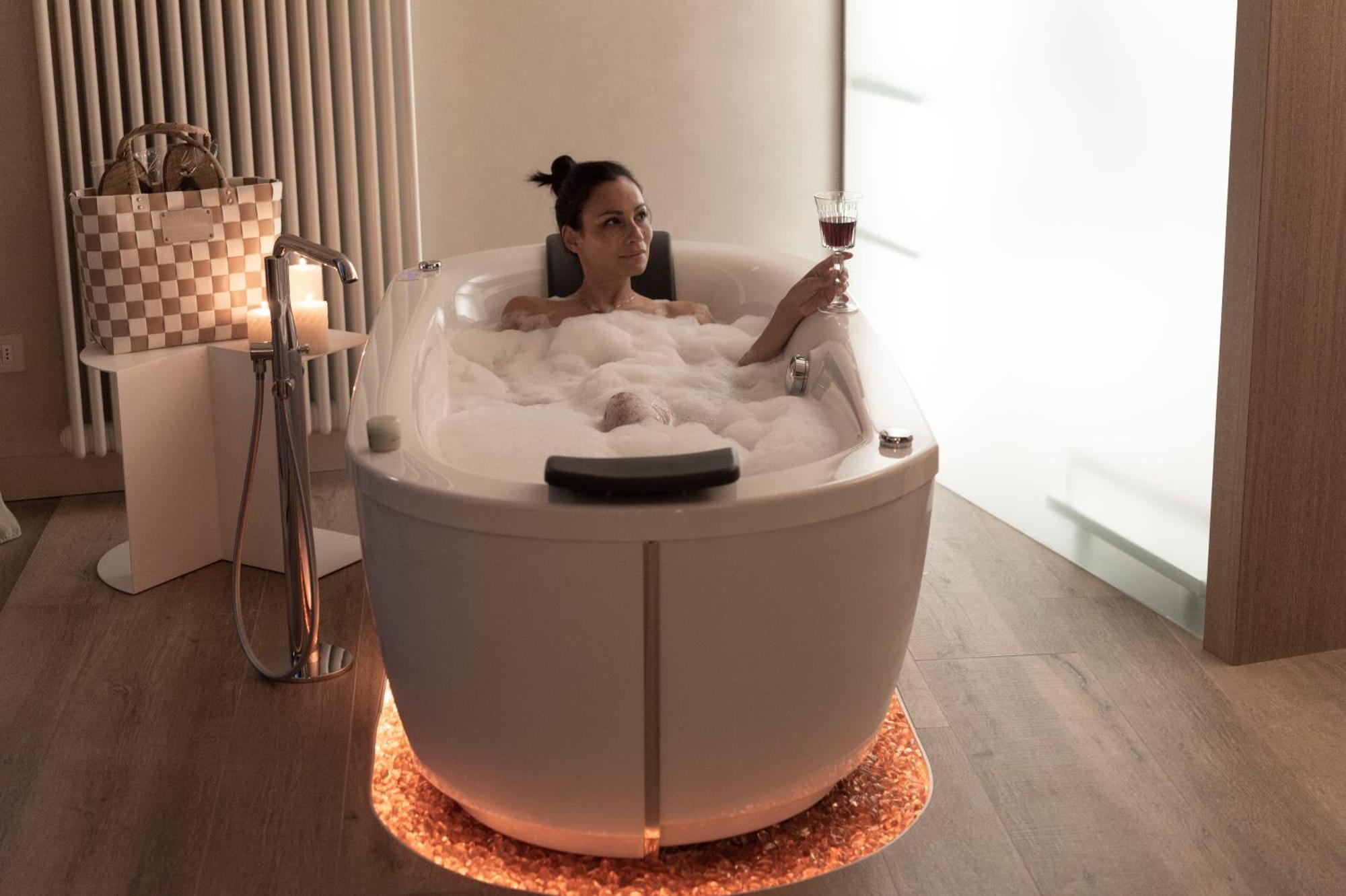 San Colombano Suites Bardolino Eksteriør billede
